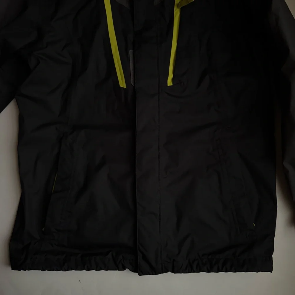 The North Face Boys Hyvent 2-in-1 Hooded Shell Jacket - Size Large (14/16) Used - Picture 11 of 13